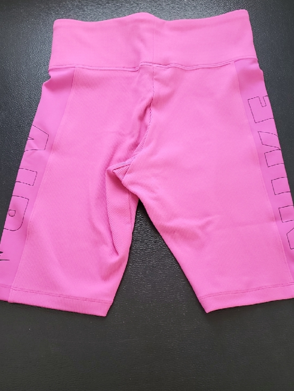 Nike Air Hot Pink Top And Shorts - Picture 7 of 11